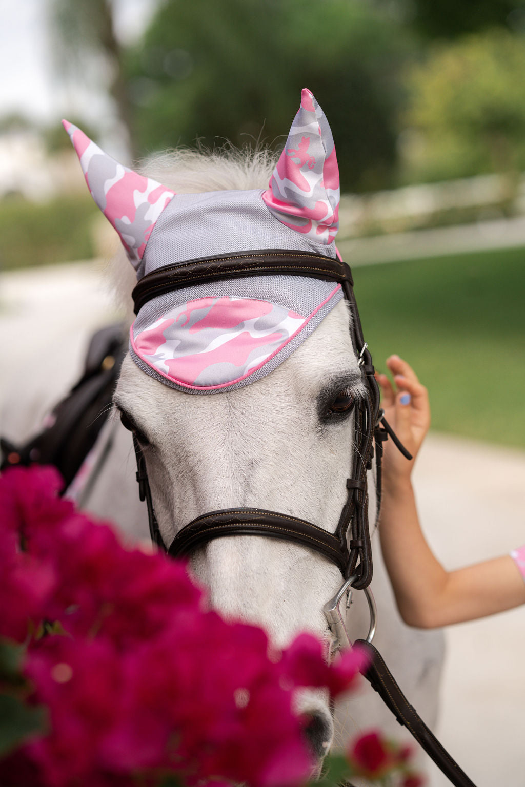 Pony Bonnet Ocala, Sweet Treats, Camo