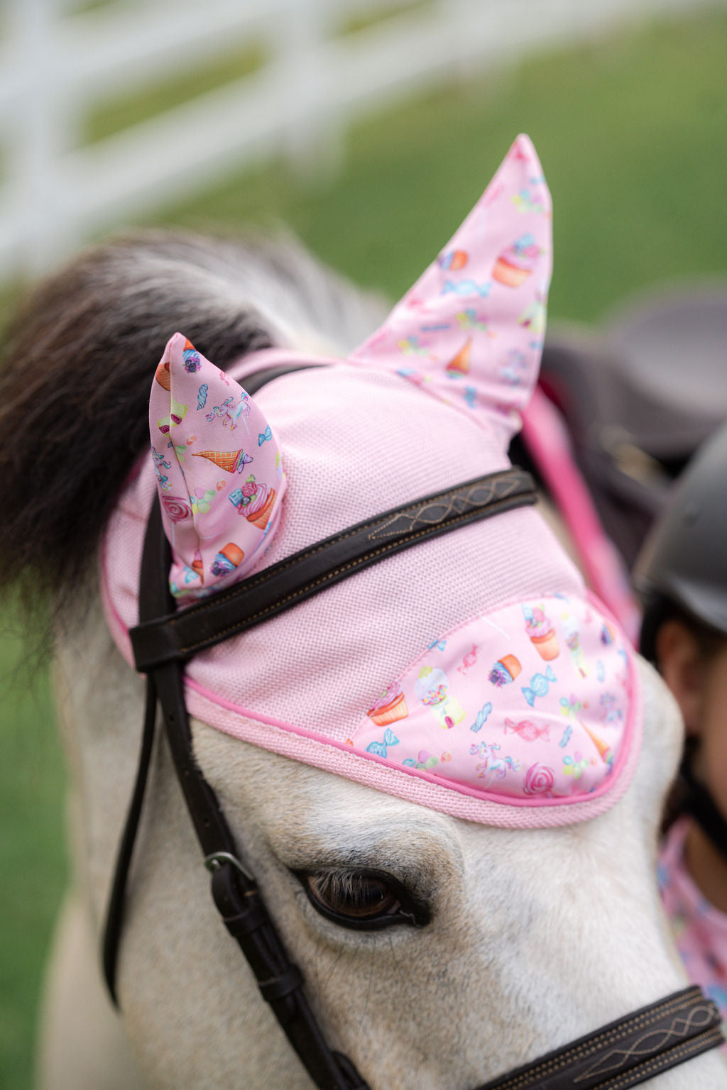 Pony Bonnet Ocala, Sweet Treats, Camo